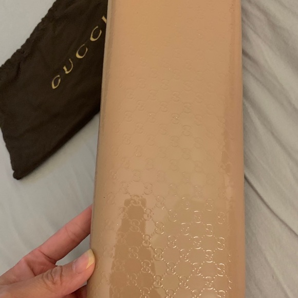 GUCCI Patent Microguccissima Small Clutch - Picture 6 of 10